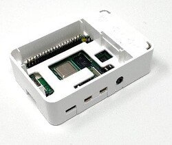 Raspberry Pi 4 Plastik Muhafaza Kutusu - Beyaz (Raspberry Pi Logolu) - Thumbnail